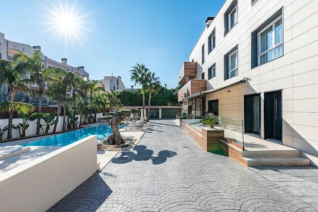 5 Stelle Piscina, Jacuzzi, Wifi - 2 Min Dal Mare Apartamento Miami Playa Exterior foto