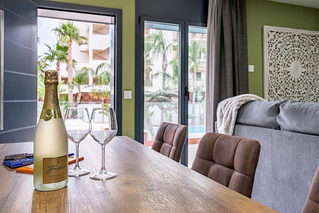 5 Stelle Piscina, Jacuzzi, Wifi - 2 Min Dal Mare Apartamento Miami Playa Exterior foto