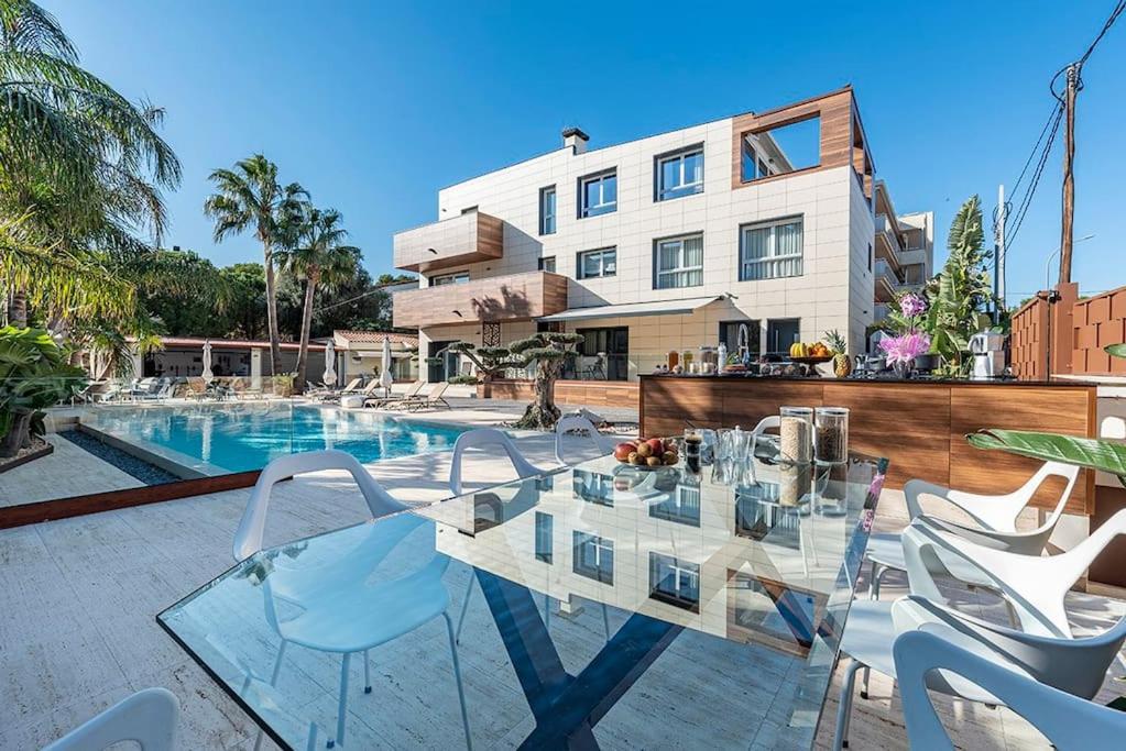 5 Stelle Piscina, Jacuzzi, Wifi - 2 Min Dal Mare Apartamento Miami Playa Exterior foto