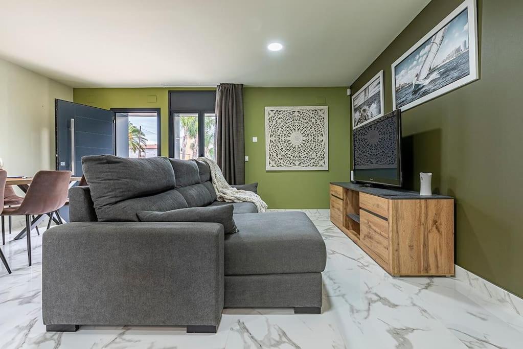 5 Stelle Piscina, Jacuzzi, Wifi - 2 Min Dal Mare Apartamento Miami Playa Exterior foto
